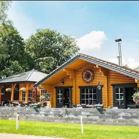 Welkom In Chalet Floral Deer Op De Veluwe Пюттен